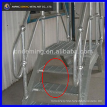 Galvanized checker stainless steel grating